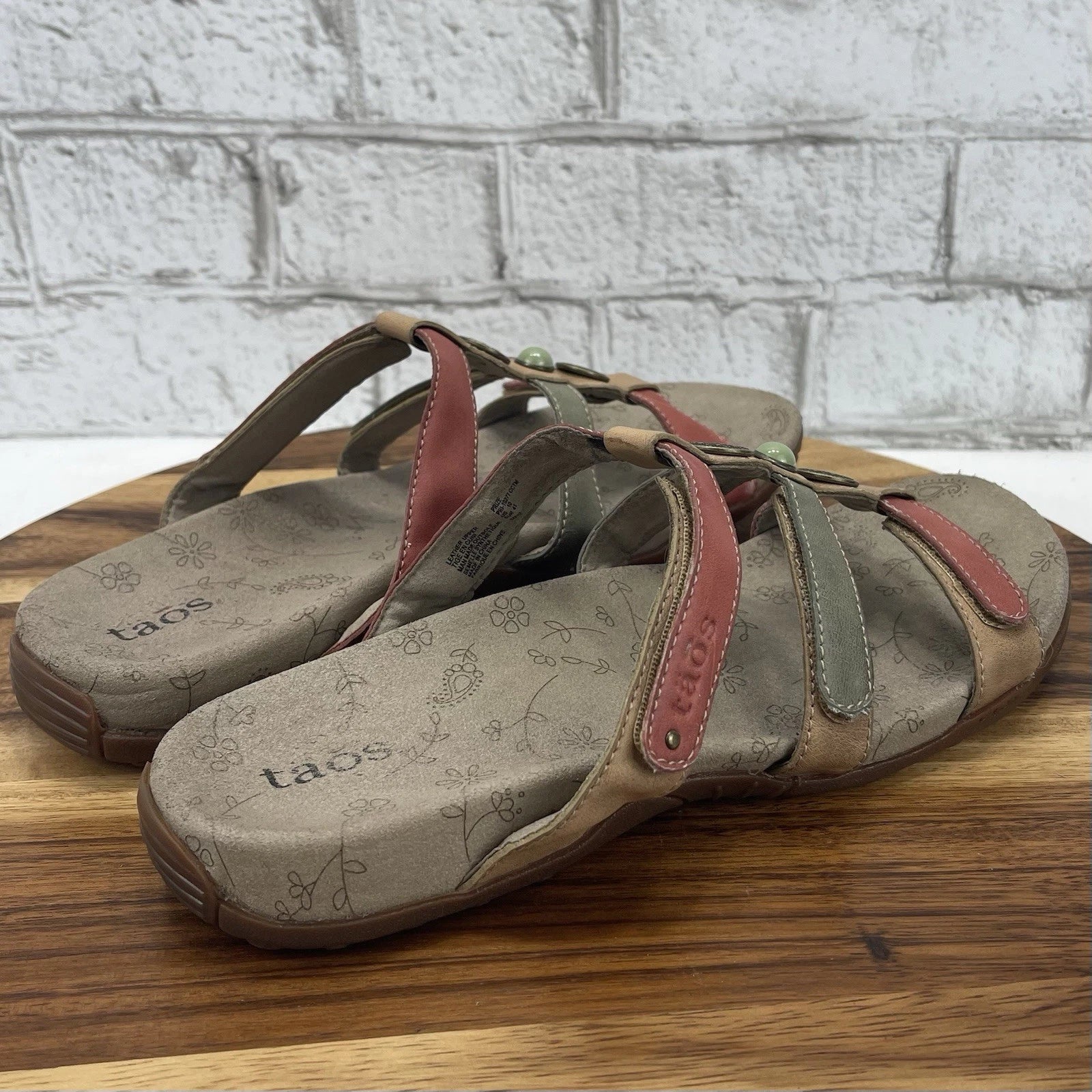Taos Prize 4 Womens 10 Leather Gem Strappy Comfort Fashion Slides