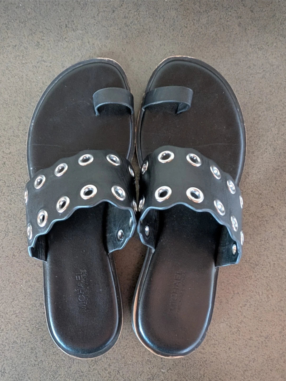 Michael Kors Patty Flat Leather Sandal Black Womens 8 Grommets Toe Ring Slides
