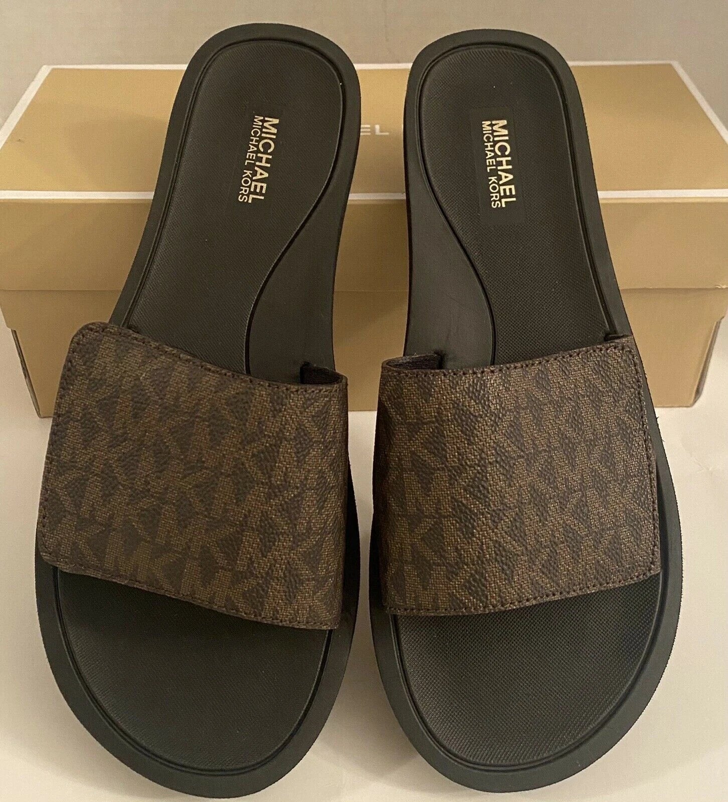 Michael Kors Wade Slide MK Signature Logo Sandals Adjust Closure Brown SZ 11 New