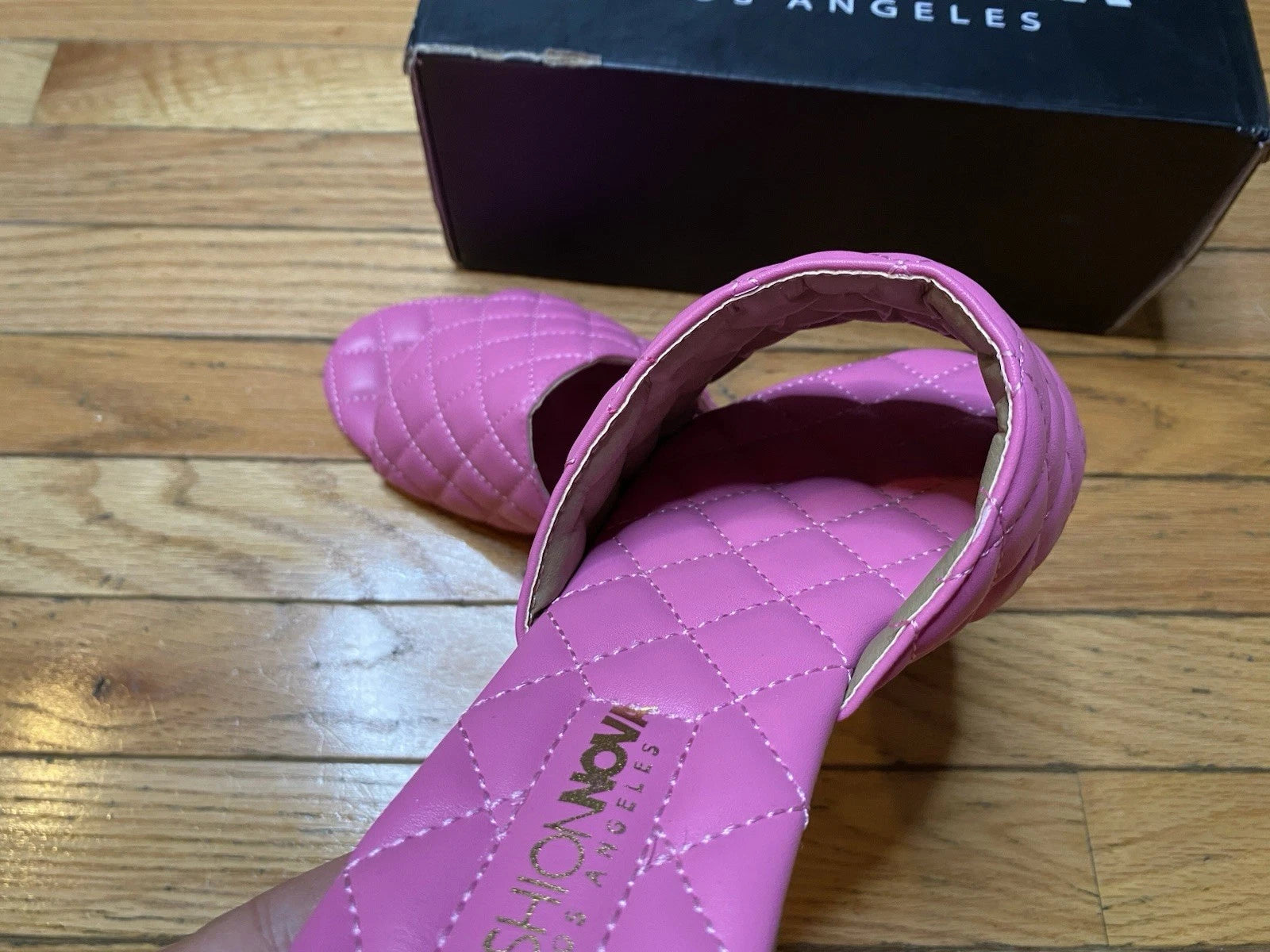 Fashion Nova Azalea Pink Pad Quilt Intrecciato Flat Sandal Slide Size 8.5