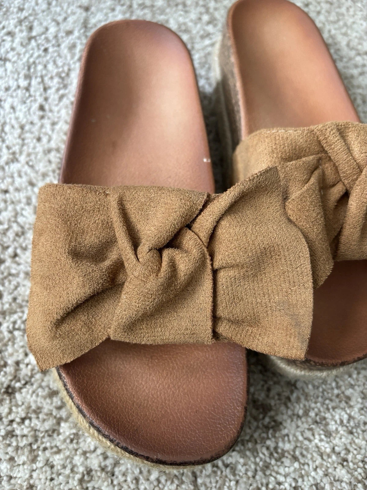Chic-Casual: Tan Bow-Knot Slide Sandals for Effortless Style Size 9US/ 40EU