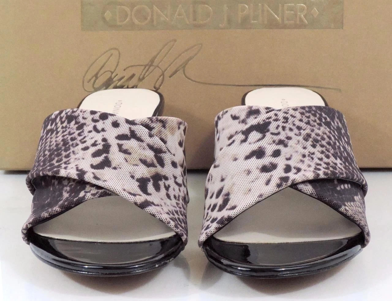 Donald J Pliner Vayane Slide On Kitten Heel Sandals Natural Mesh Snake Size 7.5