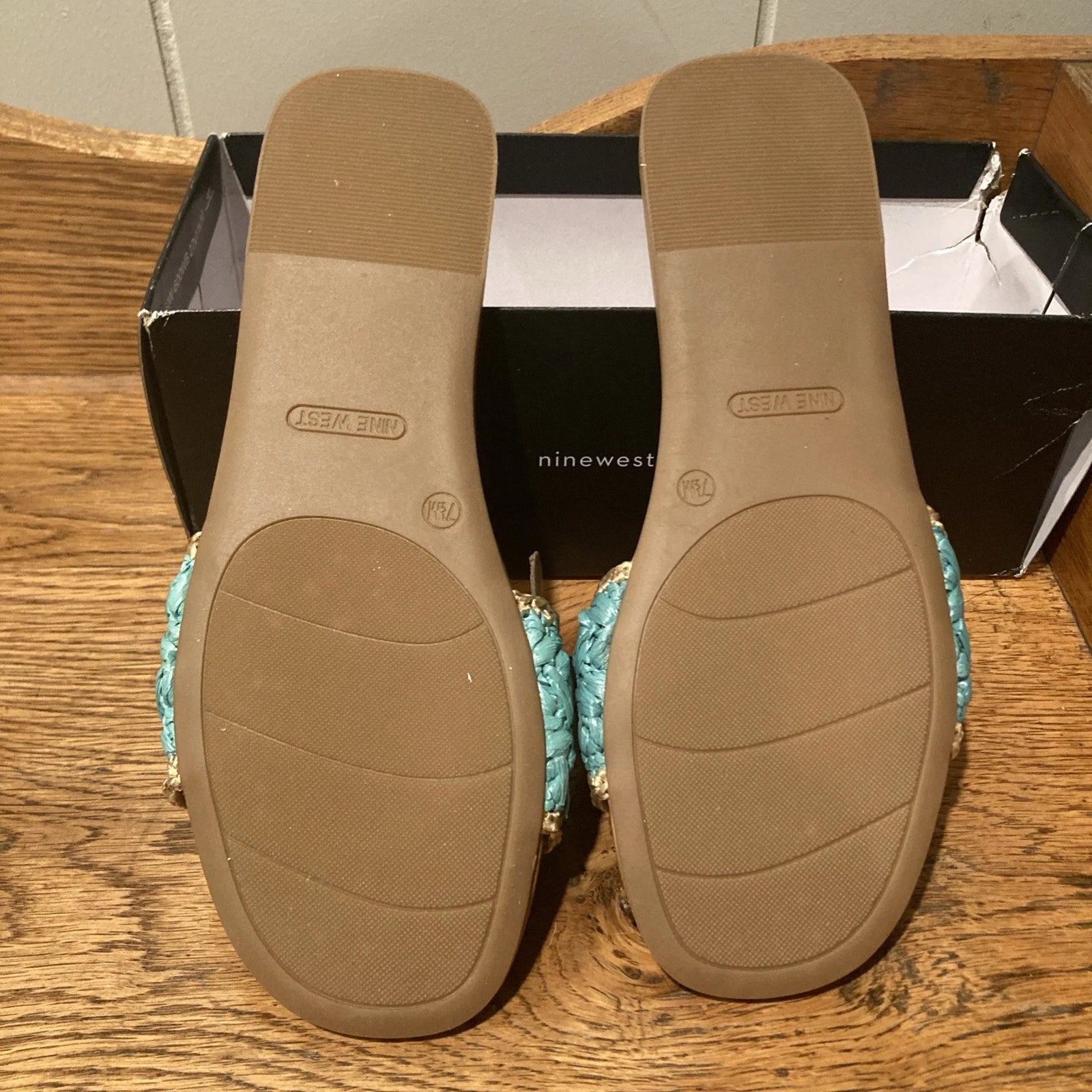 Nine West Women’s Size 7.5M Lolen5 Light Blue Slide Sandals Bohemian Style NWT