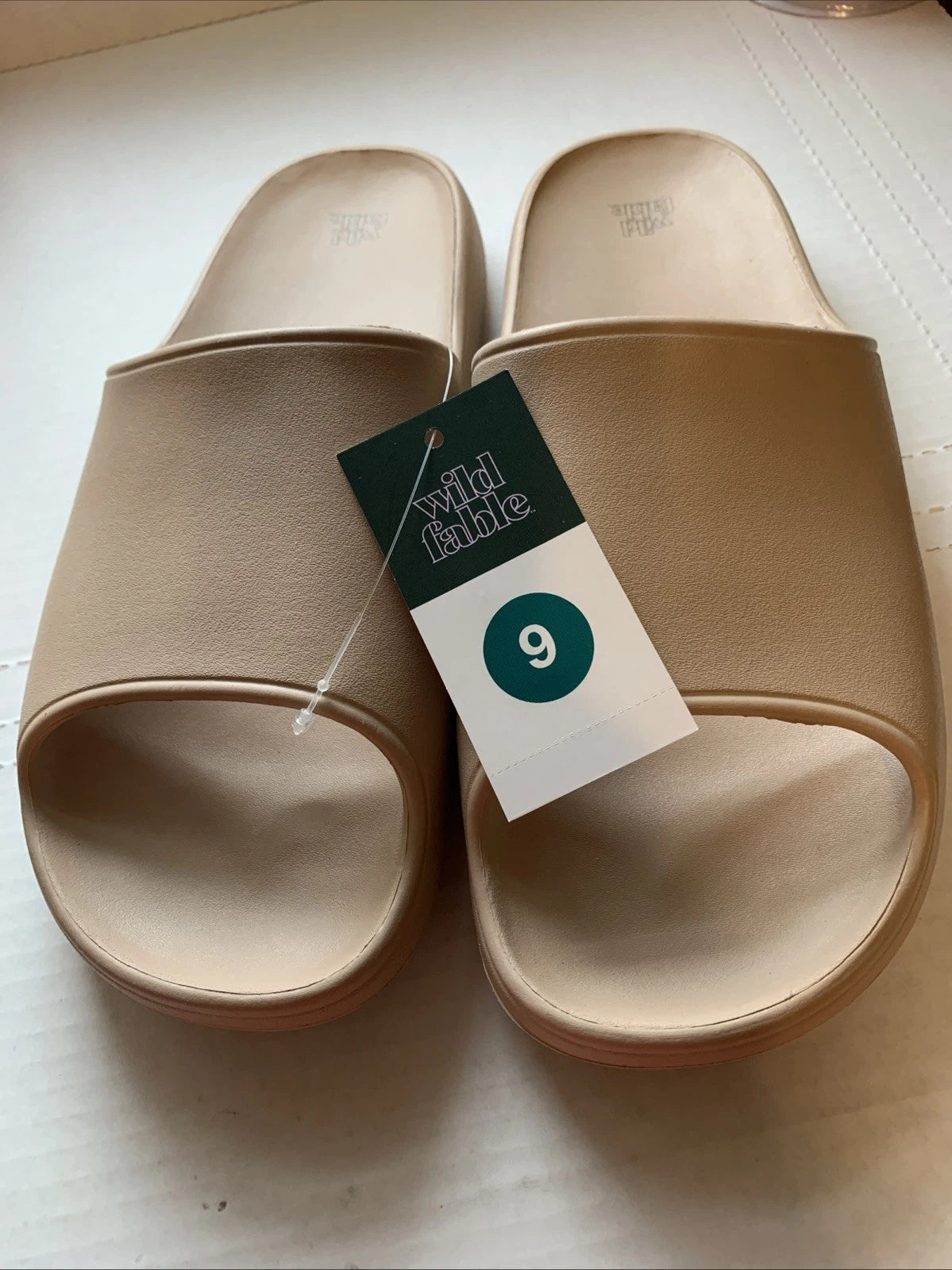 Wild Fable Women's TAN / Beige Slip-On Slides Size 9 US Robbie Is The Style NEW