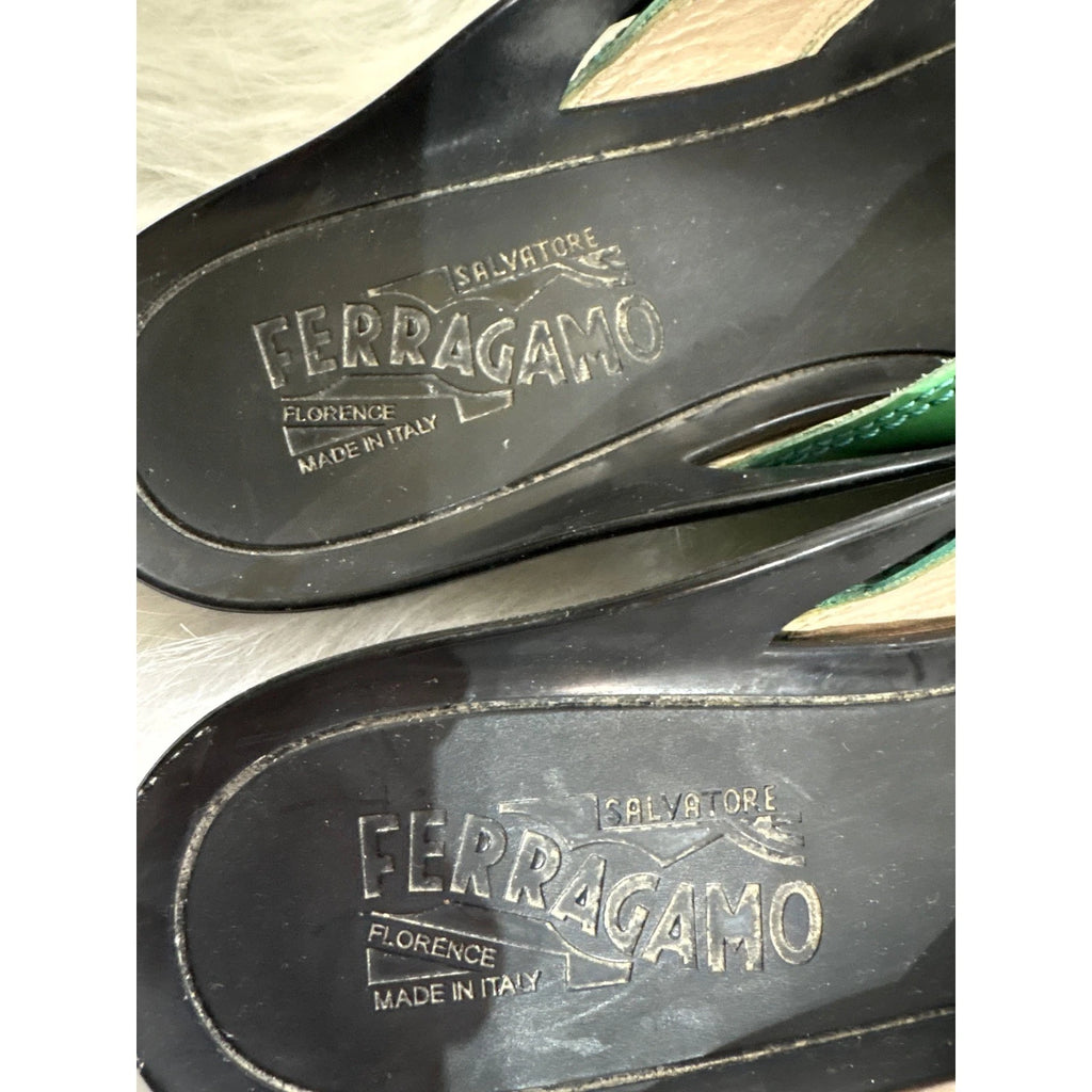 Salvatore Ferragamo Women's Sandals Thong Slide Leather Green Patent Size 8