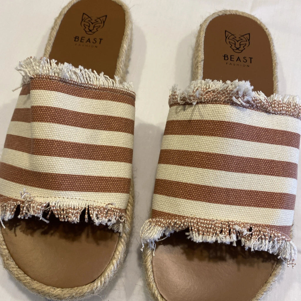 Beast Fashion Women’s Open Toe Canvas Slides, New 7.5