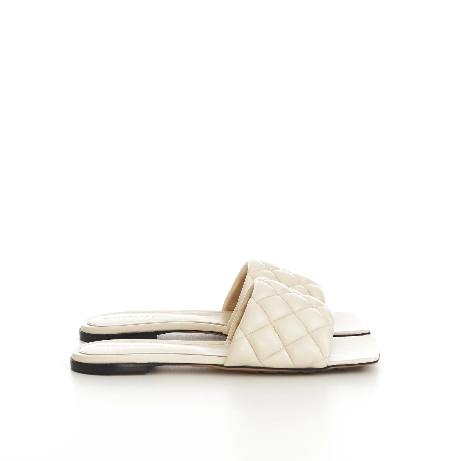 BOTTEGA VENETA 990$ Quilted Leather Padded Flat Slide Sandals - Sea Salt