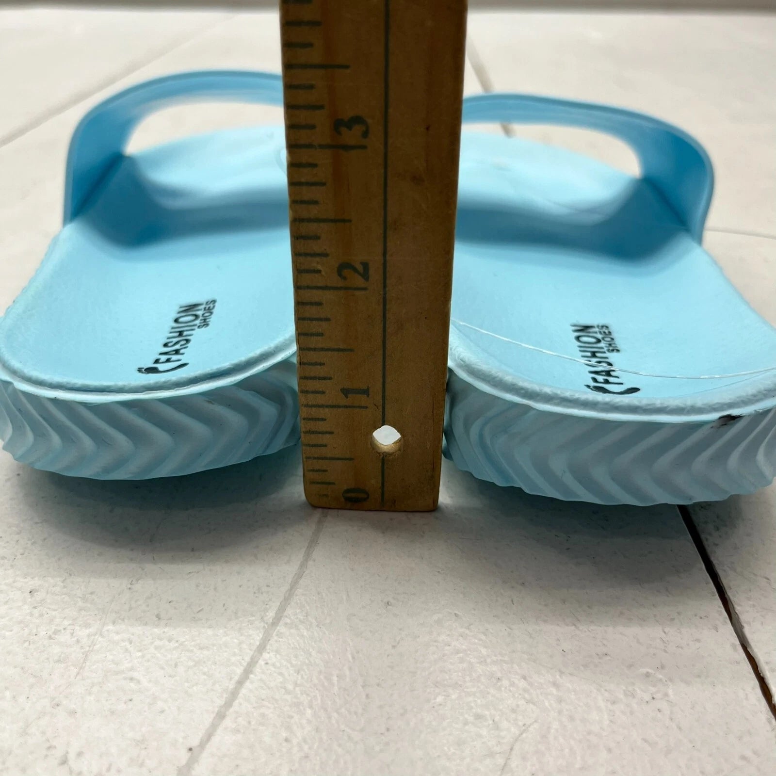 Fashion Shoes Blue Kiss Lips Slides Women's Size 8 NEW