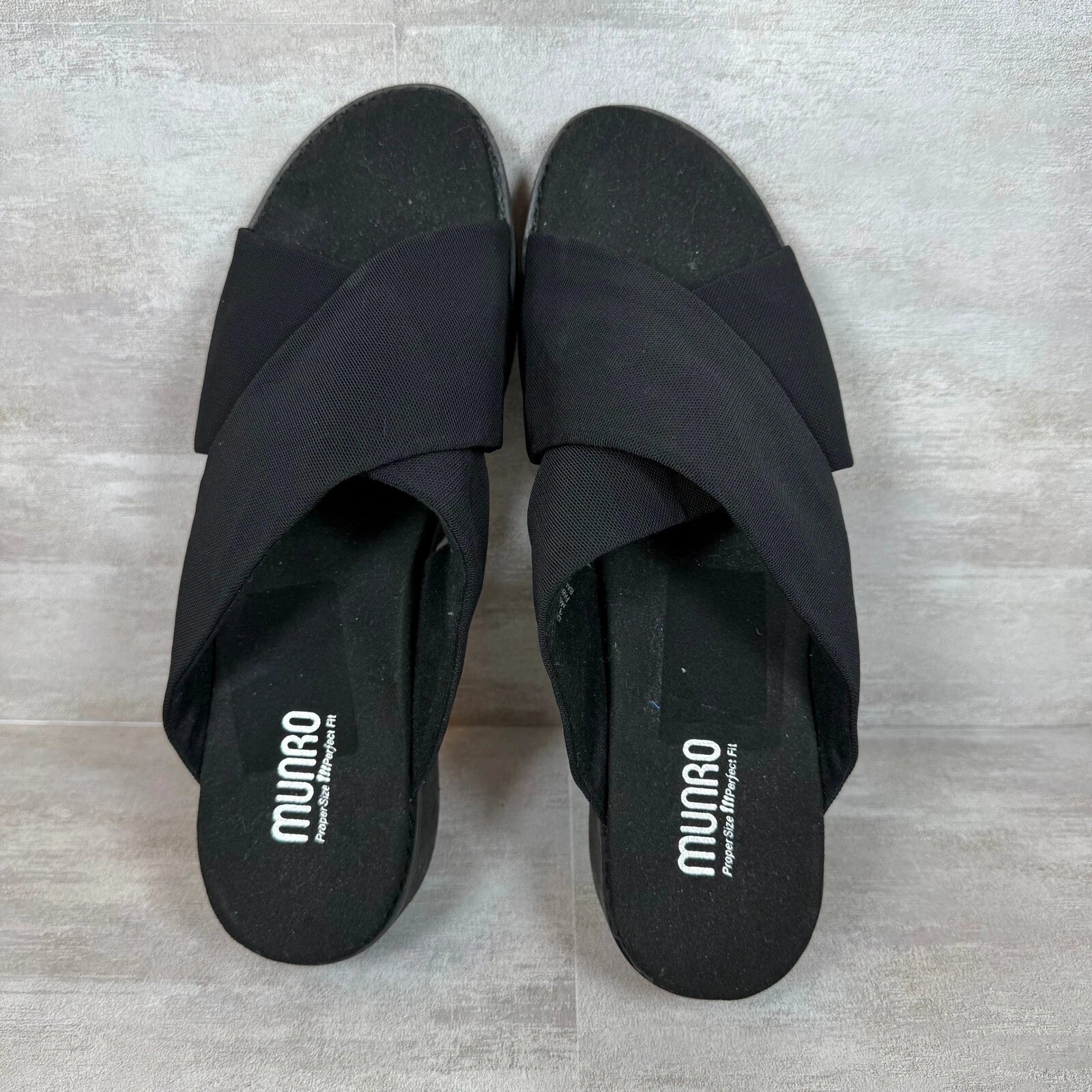 Munro Black Comfort Slide Sandals DEKKIE Criss Cross Cushioned Everyday Size 12
