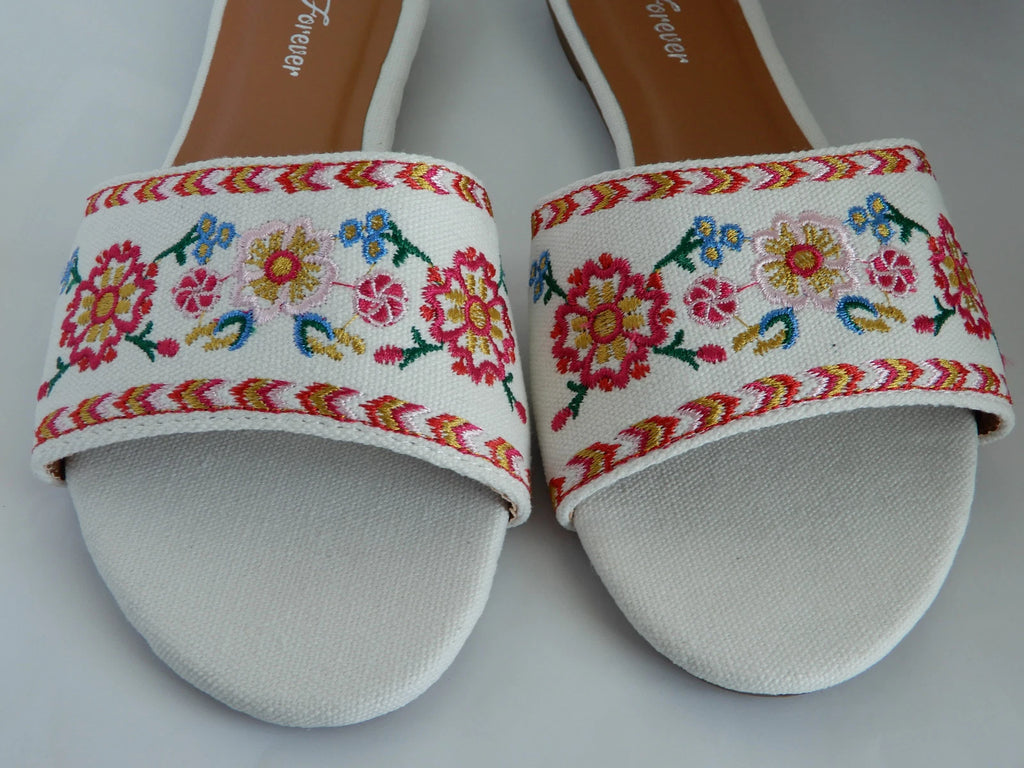 New Fashion Embroidered Slippers Sandals Size 6~10