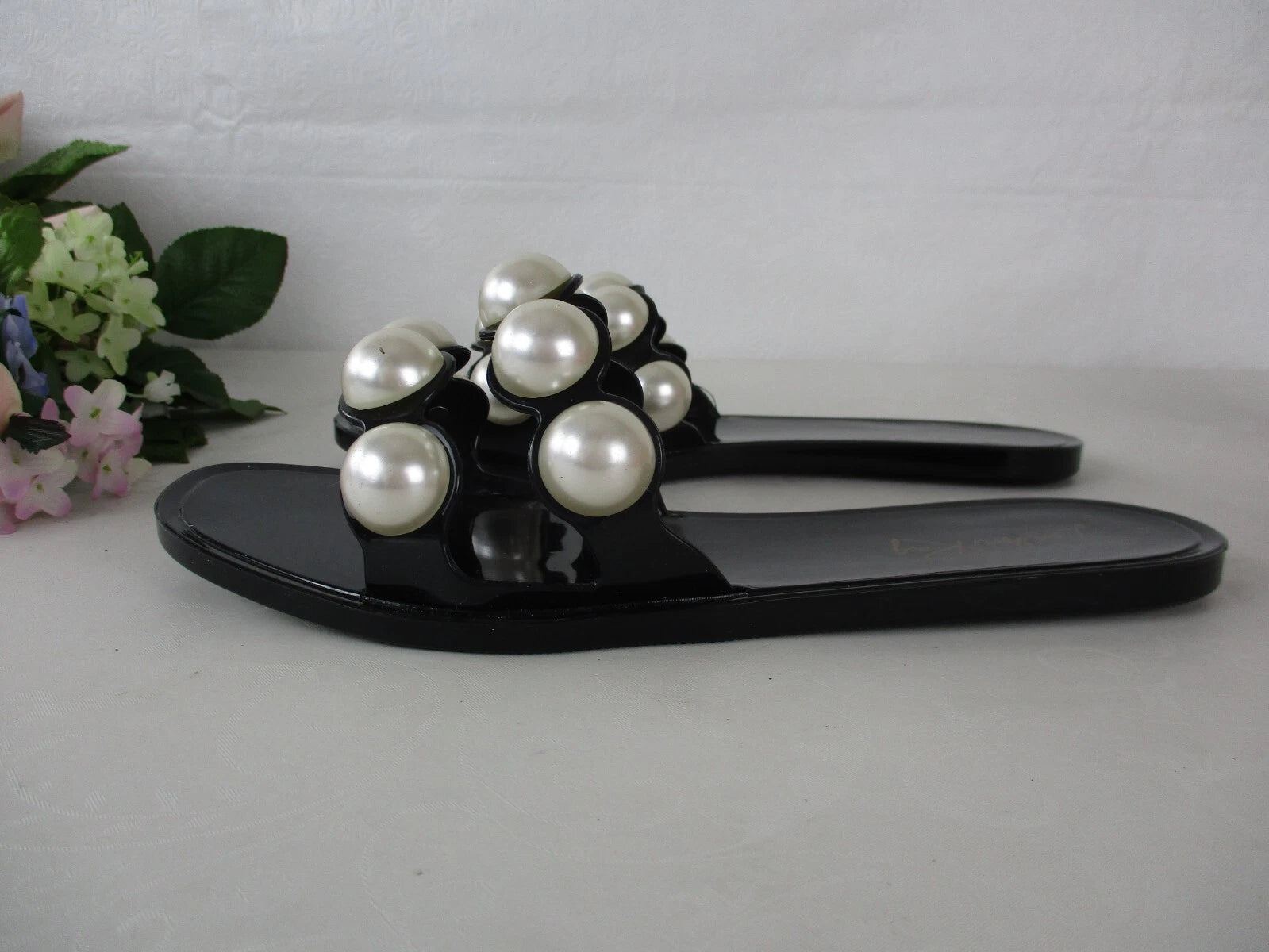 NWT London Rag Black Jelly & Faux Chunky Pearl Fashion Slide Sandals size 6 / 37