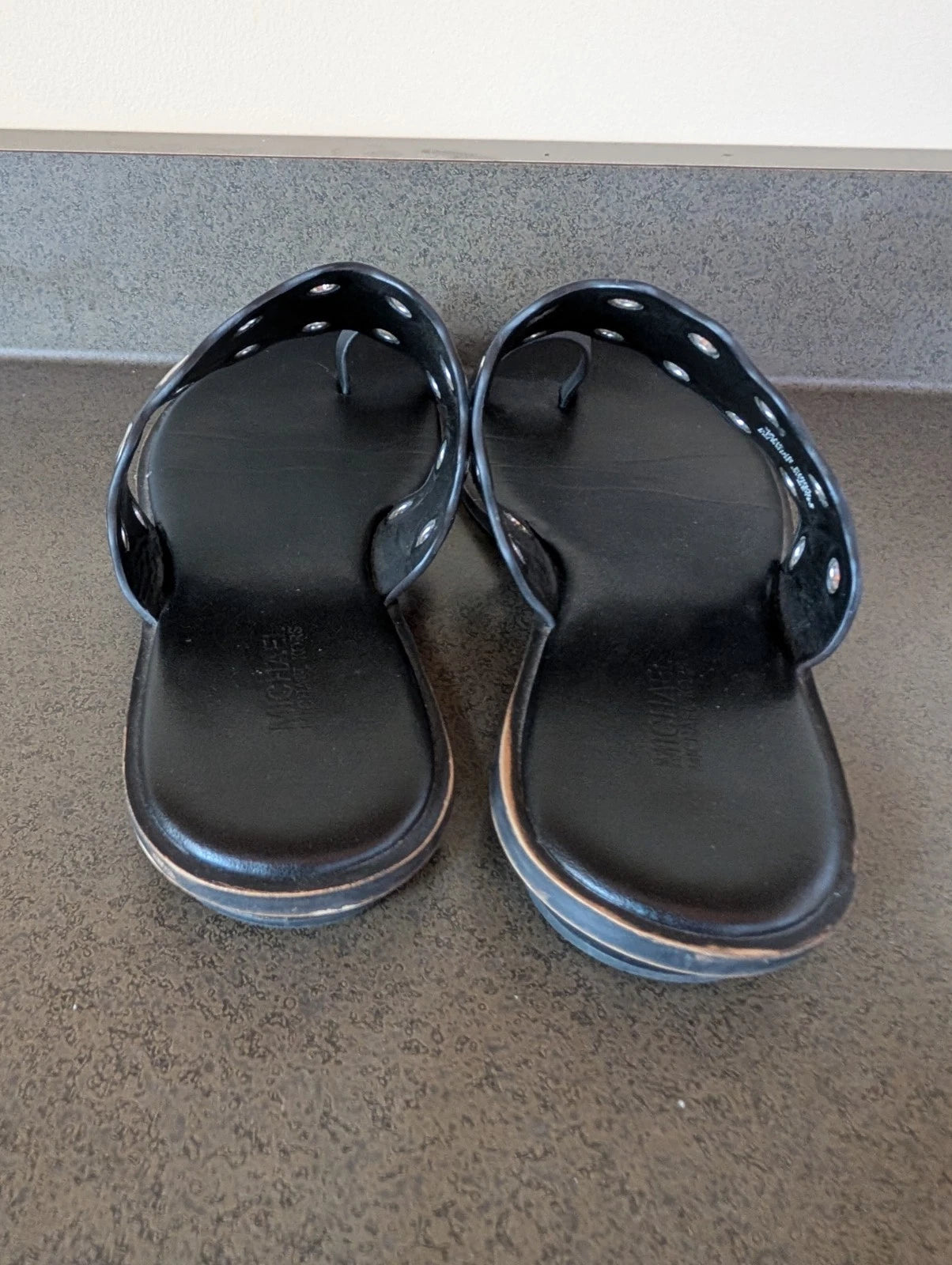 Michael Kors Patty Flat Leather Sandal Black Womens 8 Grommets Toe Ring Slides