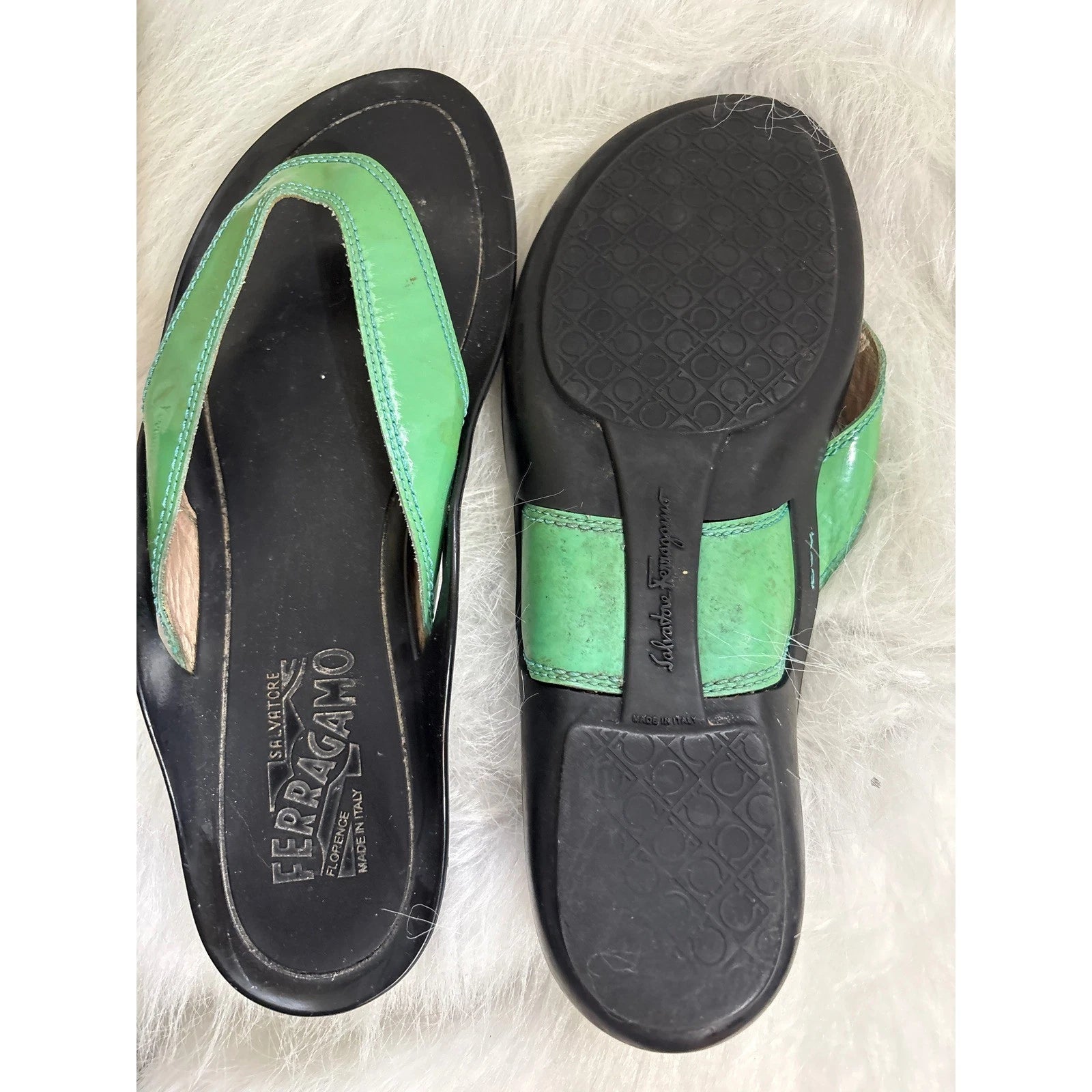 Salvatore Ferragamo Women's Sandals Thong Slide Leather Green Patent Size 8