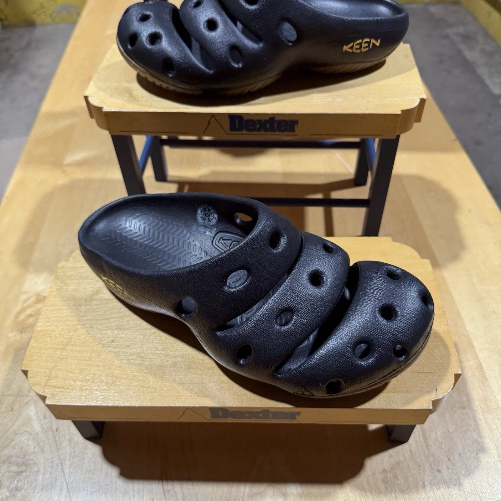 Keen Slide Slip-on Style Yogui Color Black Size 8 Women’s (brand New) Free Ship