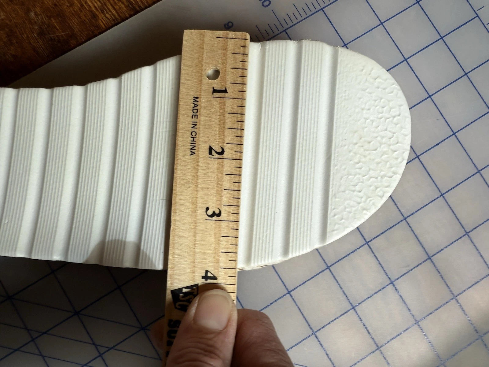 Summer Fashion Slides Sandals Women’s Size 10-10.5  New White Bling 1.25” Sole
