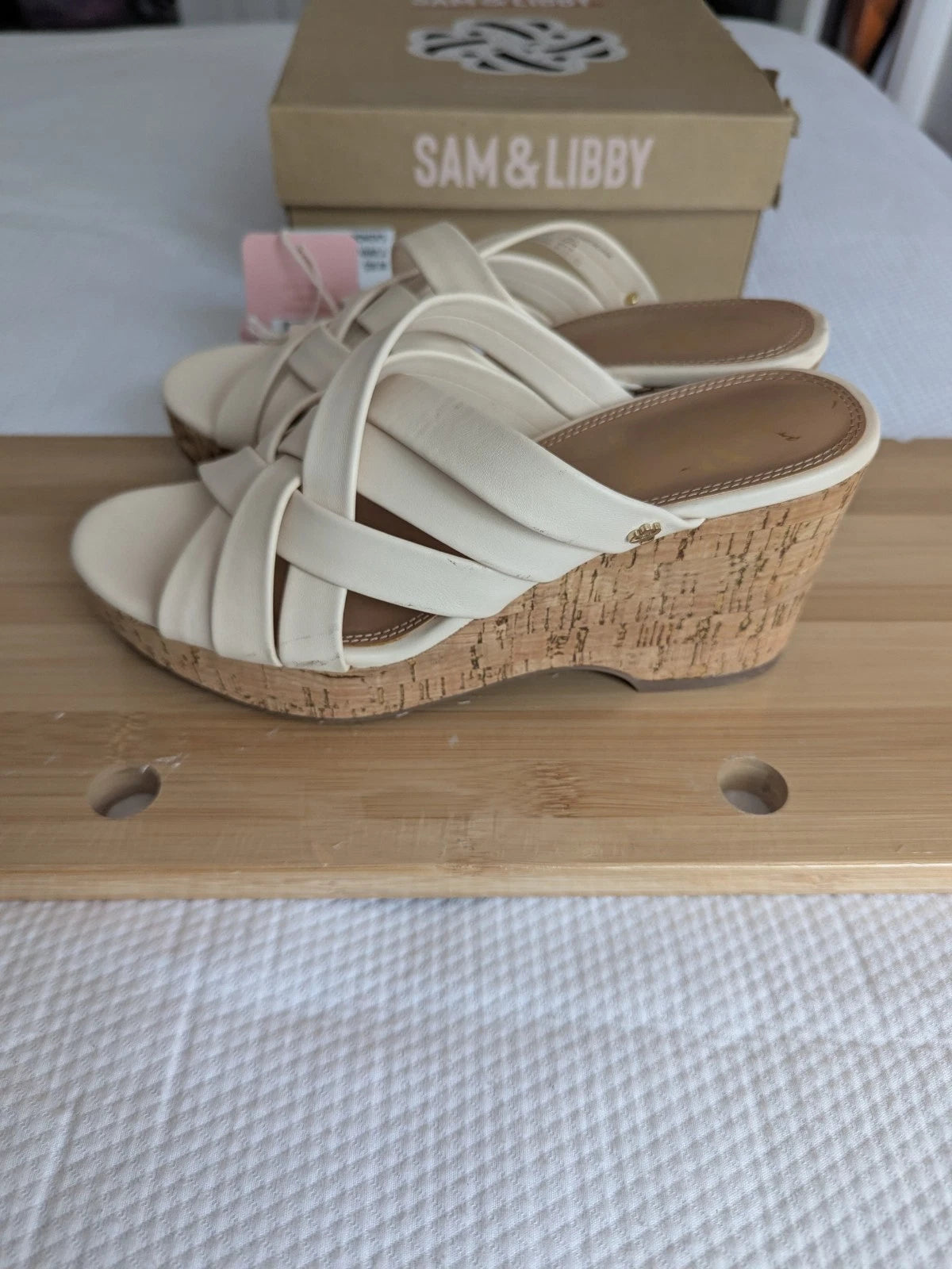 Sam & Libby Womens Cayla Ivory Faux Leather Cork Wedge Slide Size 7 Sandals