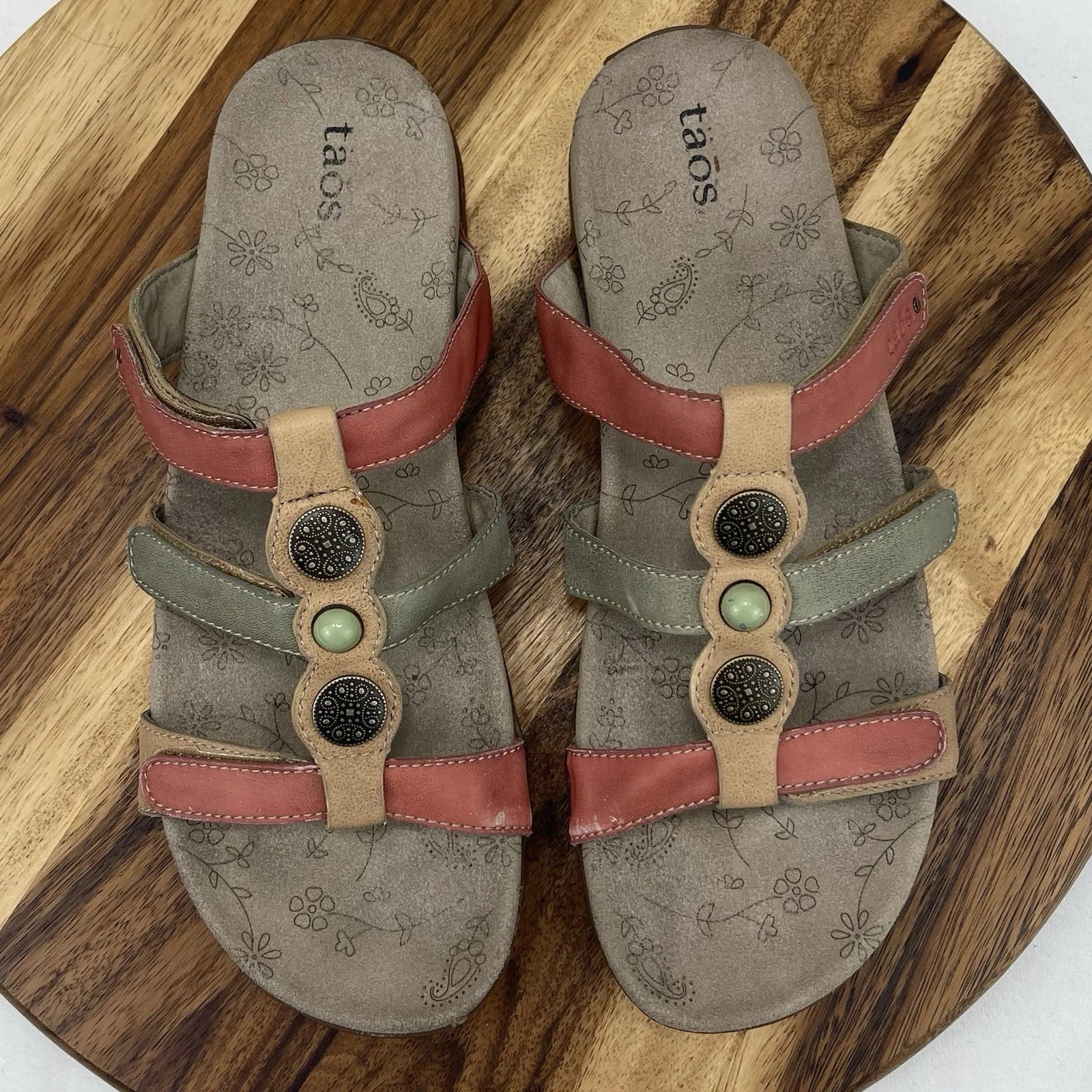 Taos Prize 4 Womens 10 Leather Gem Strappy Comfort Fashion Slides