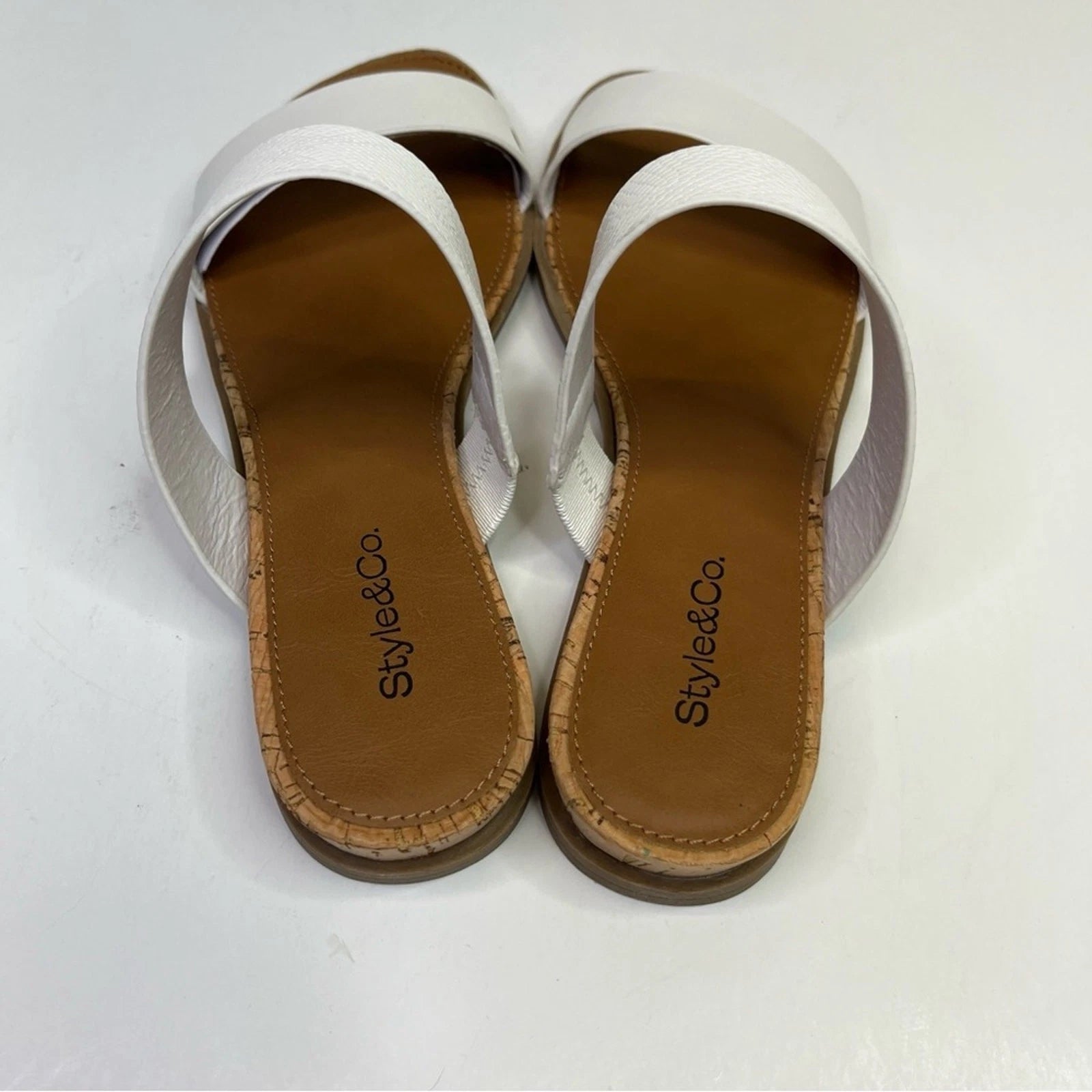 Style & Co Elliee Flat Cushioned sandals white NIB - 5.5