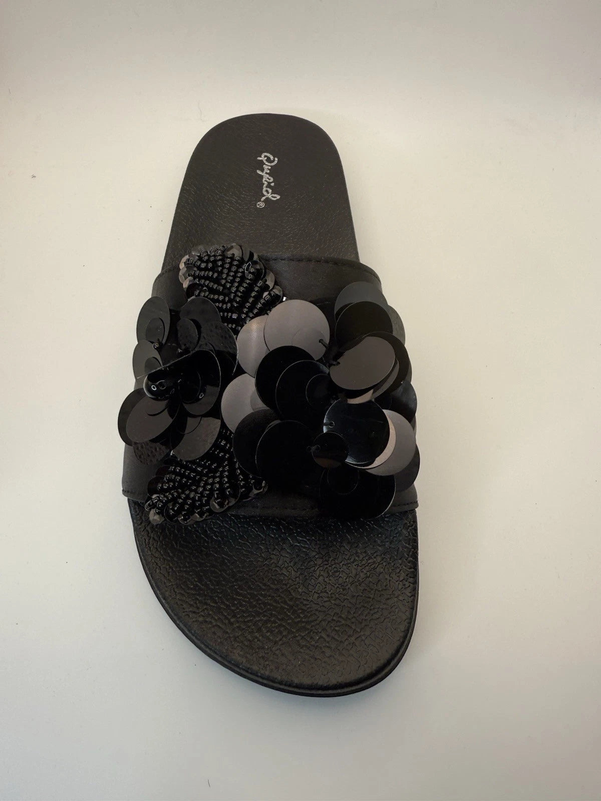 Qupid Women's Fashion Satin Black Flower Slides Sandals Flip Flops Sz 9 New