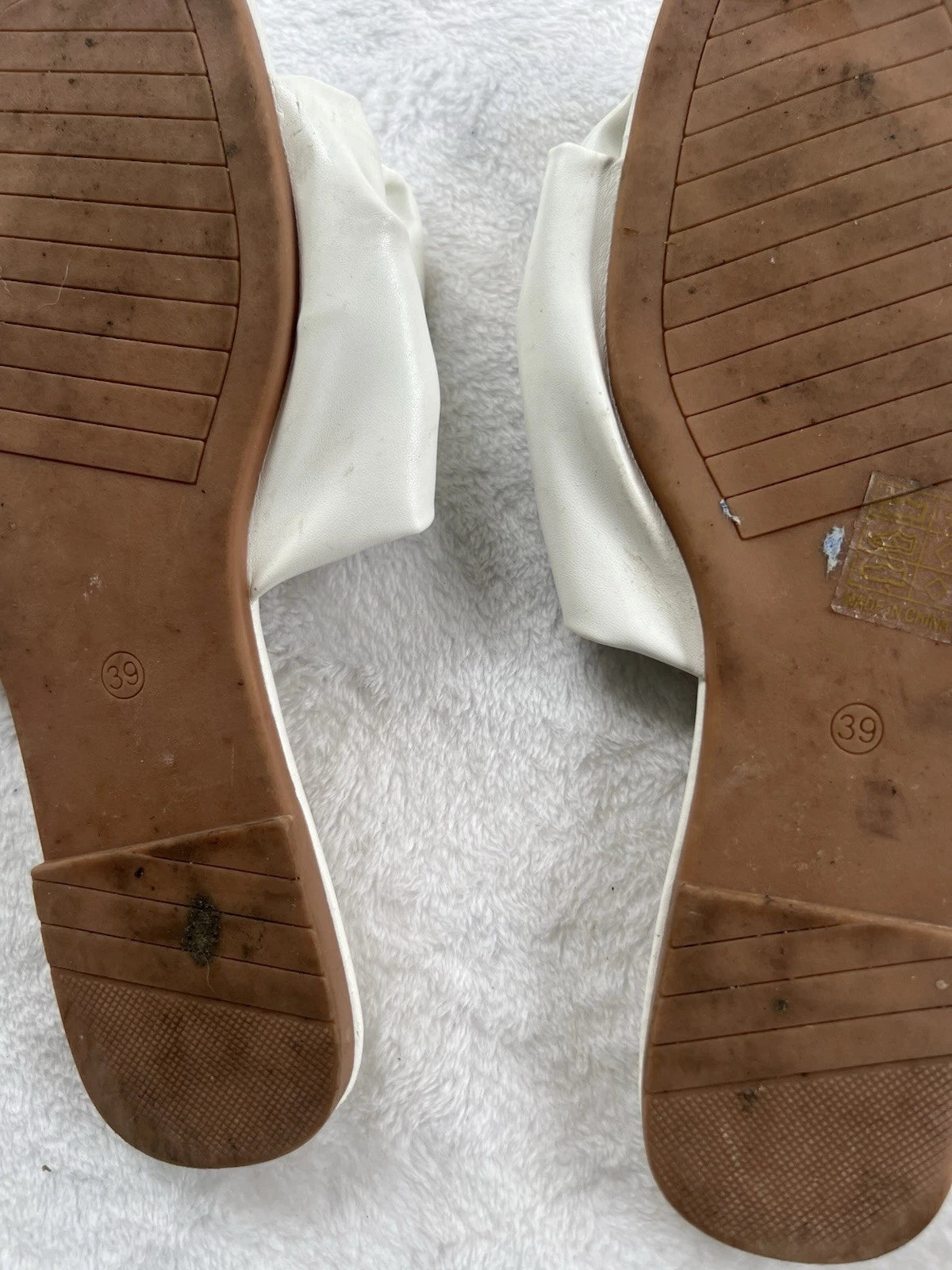 White Bow Fashion Slide Sandals Sz 9 (39)