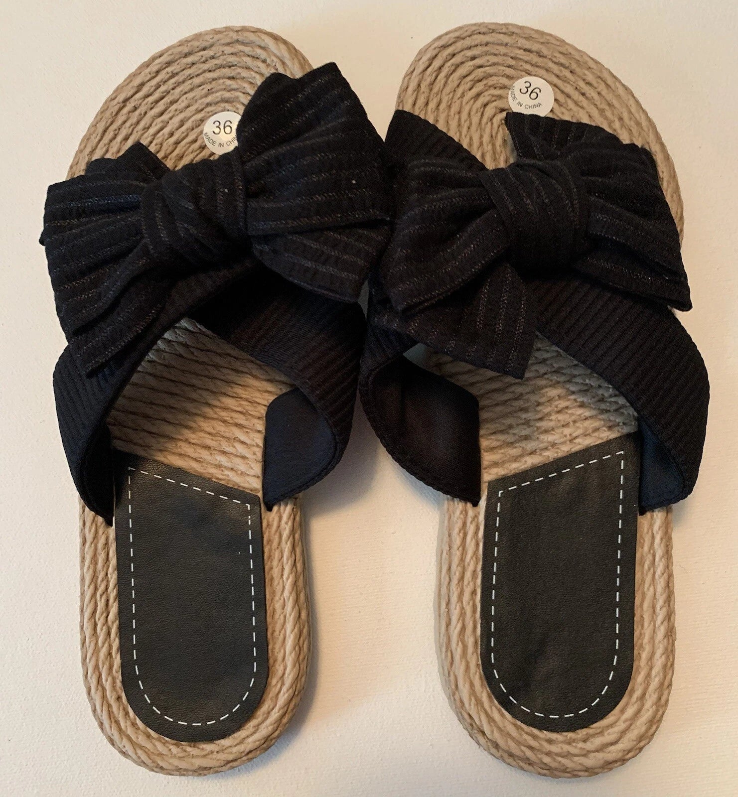 Women Black Bow Decor Straps Slides Fashionable Toe Flat Sandals Size 5.5 US