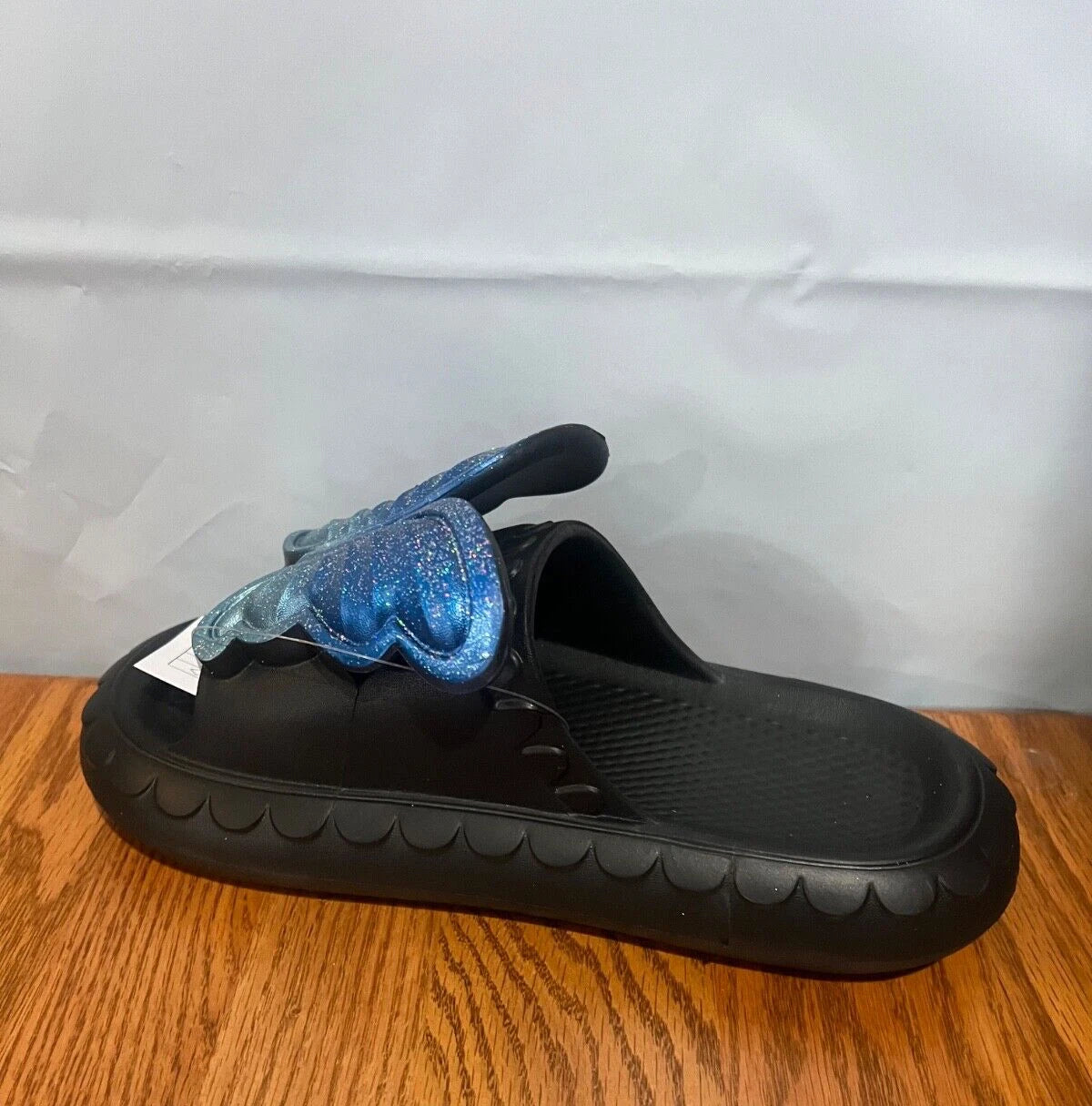 New Fashion Womens Cute Butterfly Comfy Cushioned Slides Sandals Size 9 Black