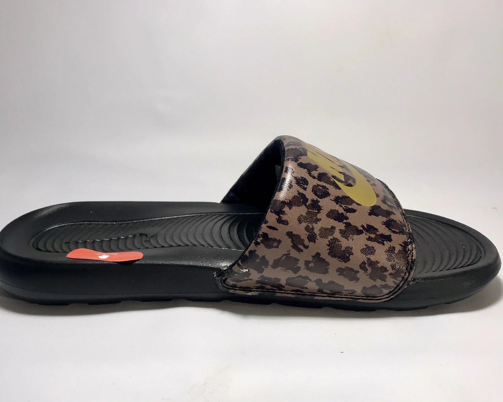 NIKE VICTORI ONE Women's Printed Slides Size 8 Brown/Multicolor Style #CN9676200