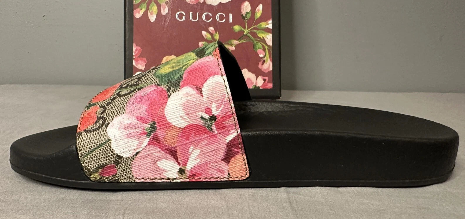 Gucci GG Bloom Supreme Floral Slides Women’s Size 34 (US 4) Authentic