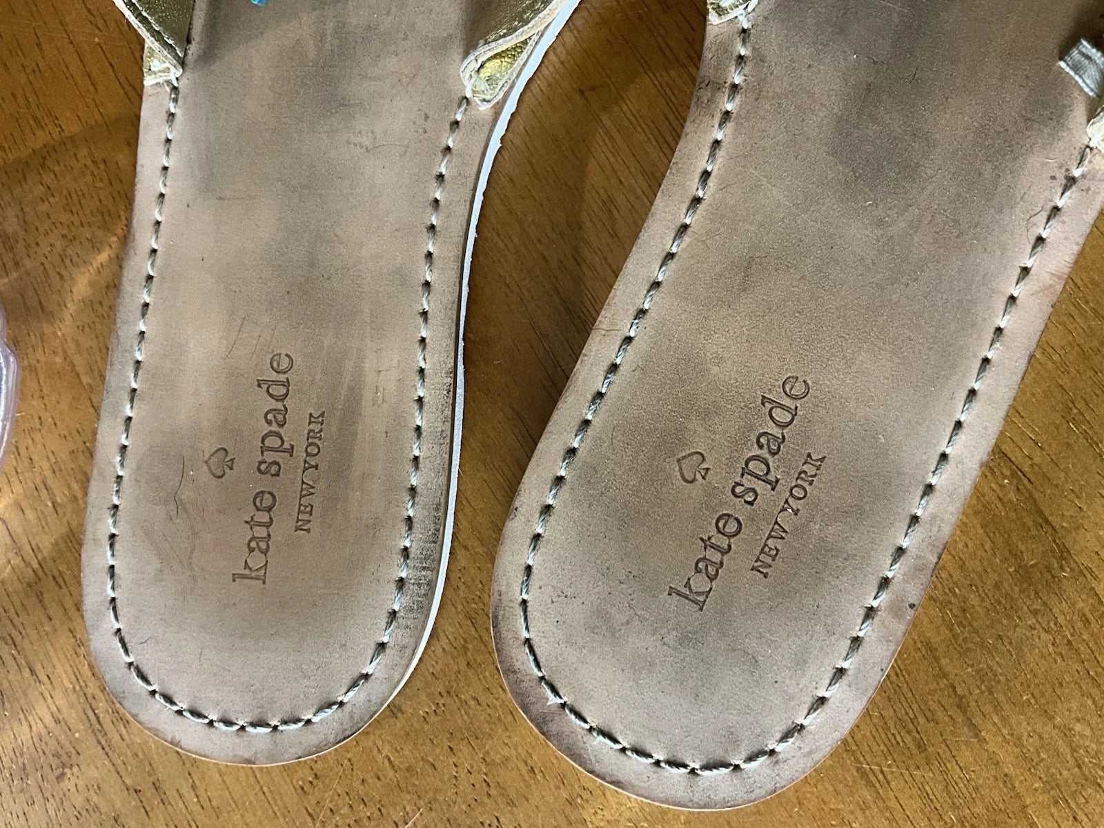 Kate Spade Womens Gold Metallic Leather Glitter Pineapple Sandals Slides Size 6