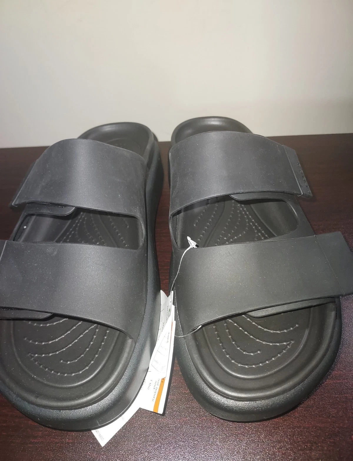 Crocs Women's Brooklyn Luxe Sandals sz 7  Slides Straps Comfort  Black