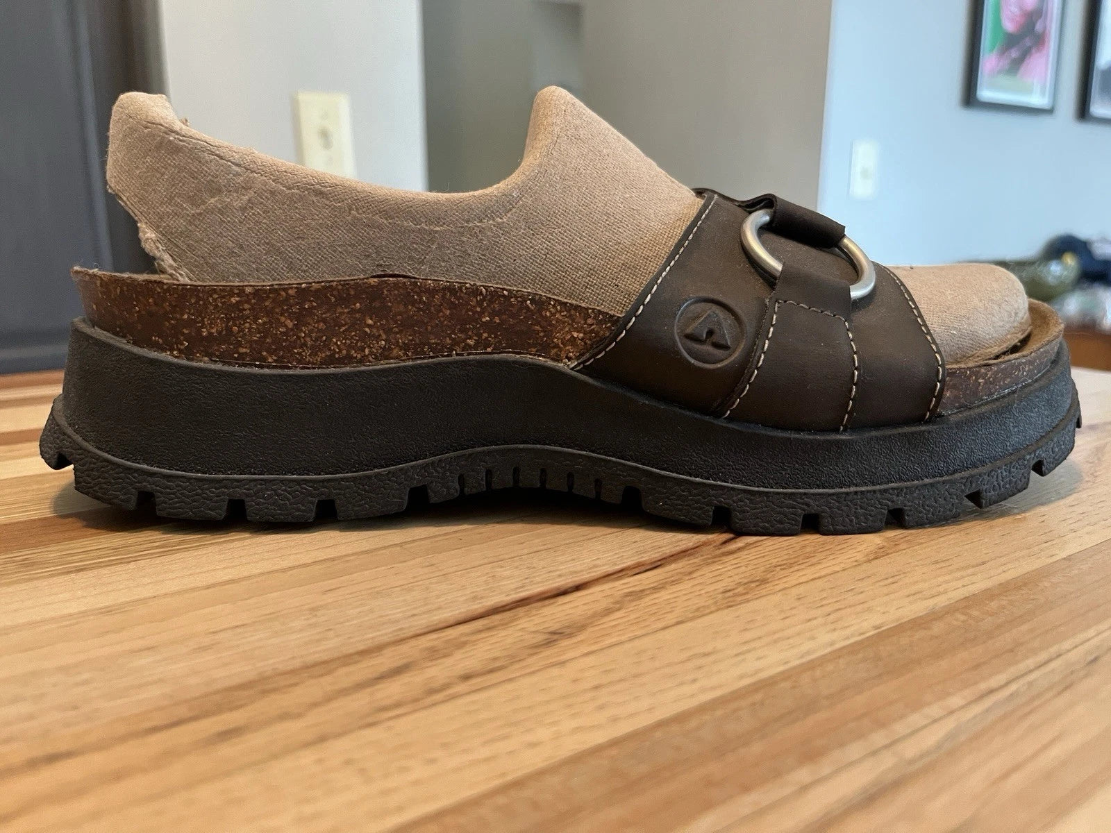 Airwalk Sandals Women's 9 Brown Leather Fashion Slip On Slide Mule Shoes