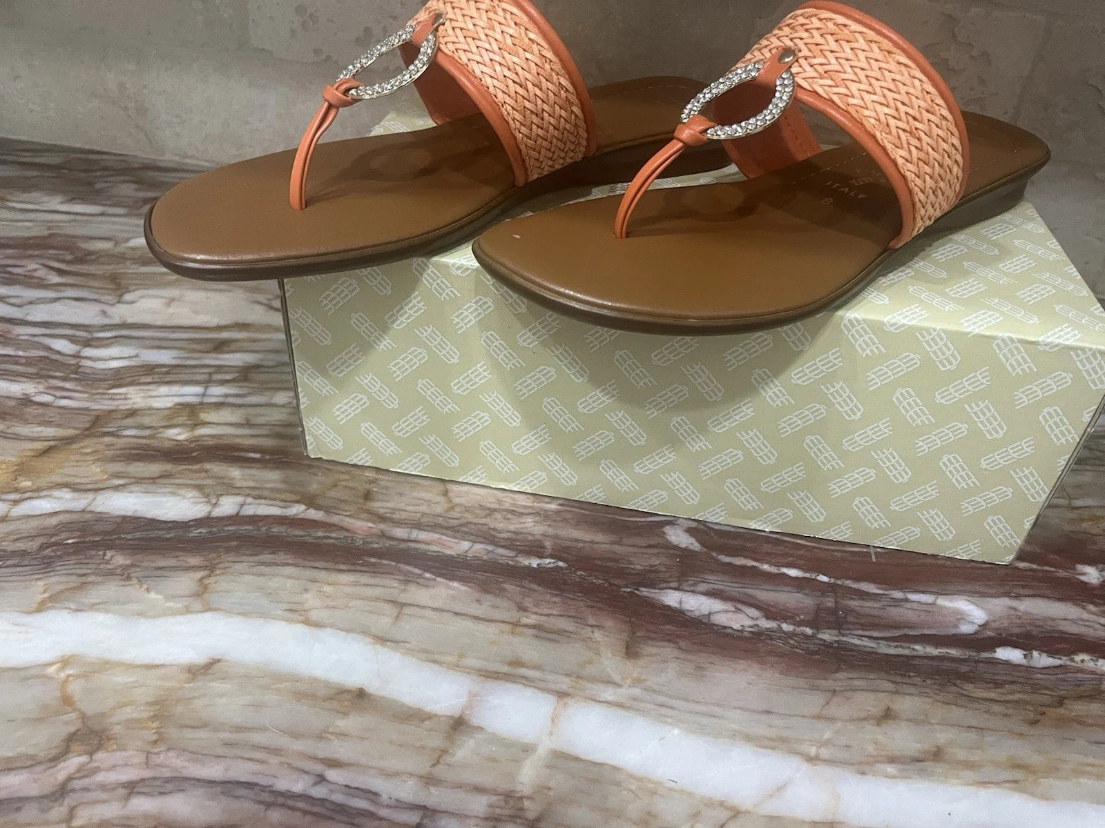 Women’s flip-flop sandals made in Italy style luckie size 8