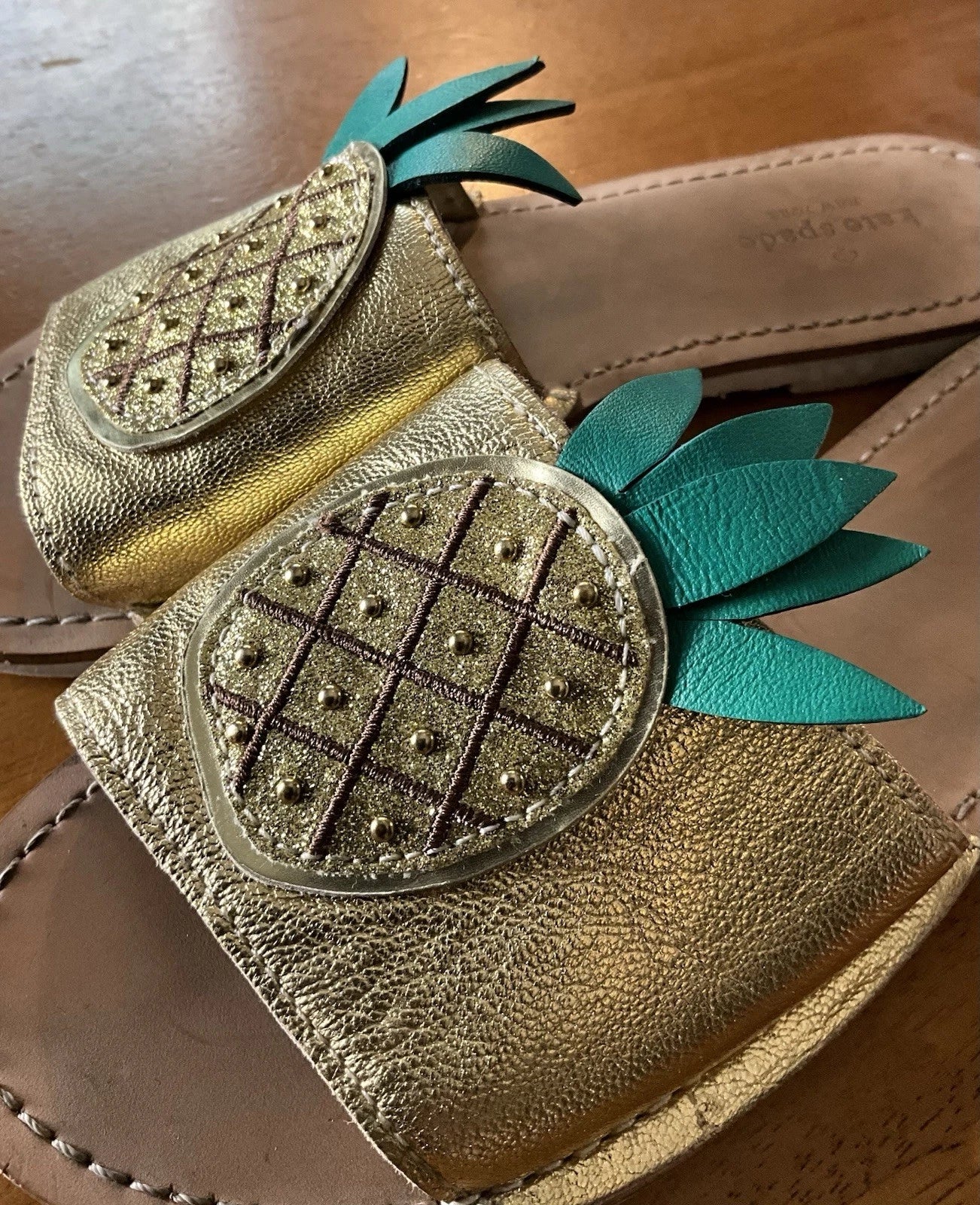 Kate Spade Womens Gold Metallic Leather Glitter Pineapple Sandals Slides Size 6