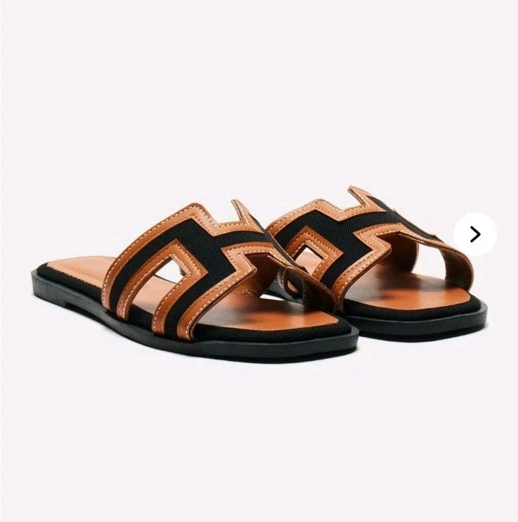 FASHION NOVA Womens Endless Fun Flat Sandals - Black Size 8 US NEW