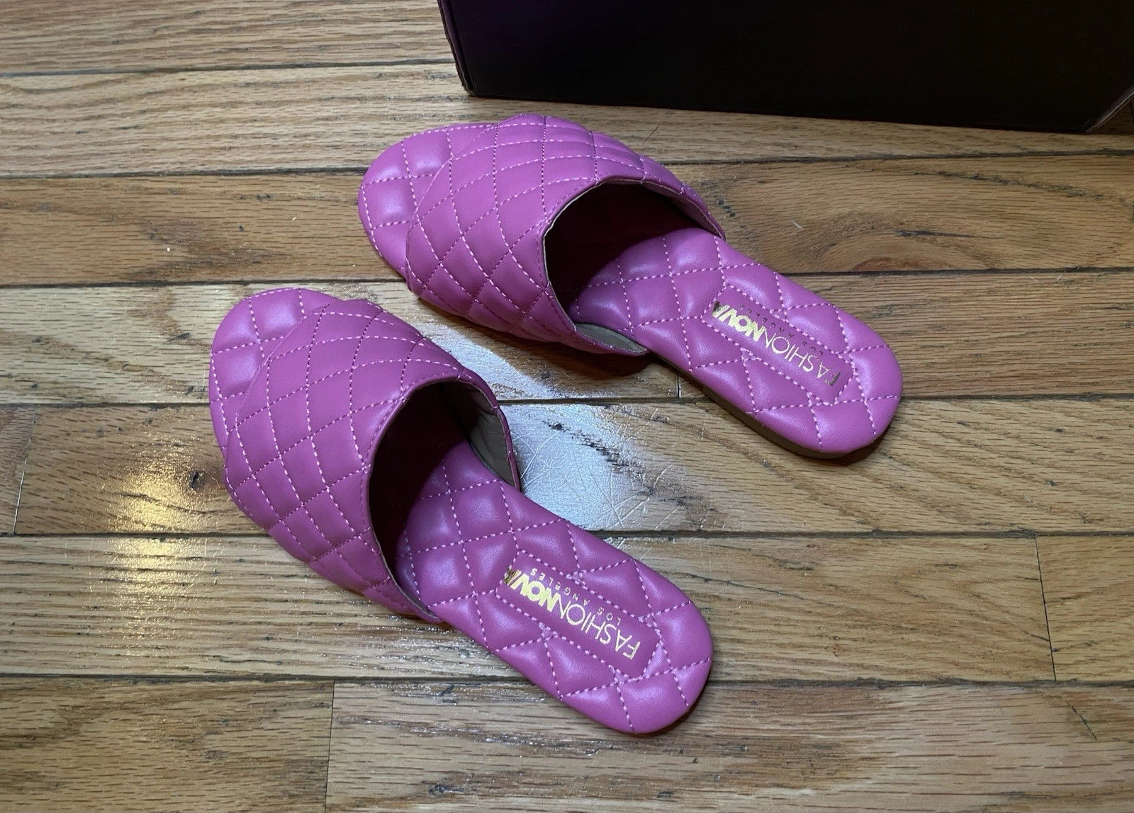Fashion Nova Azalea Pink Pad Quilt Intrecciato Flat Sandal Slide Size 8.5