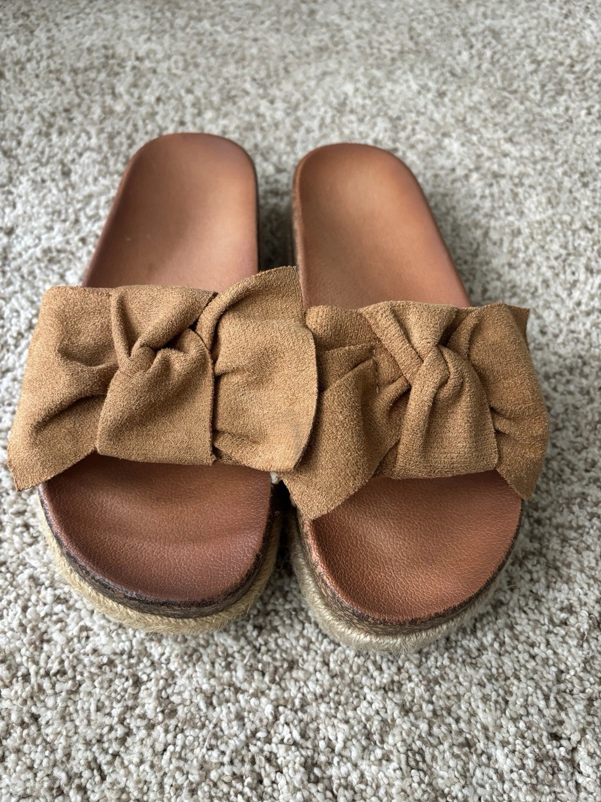 Chic-Casual: Tan Bow-Knot Slide Sandals for Effortless Style Size 9US/ 40EU