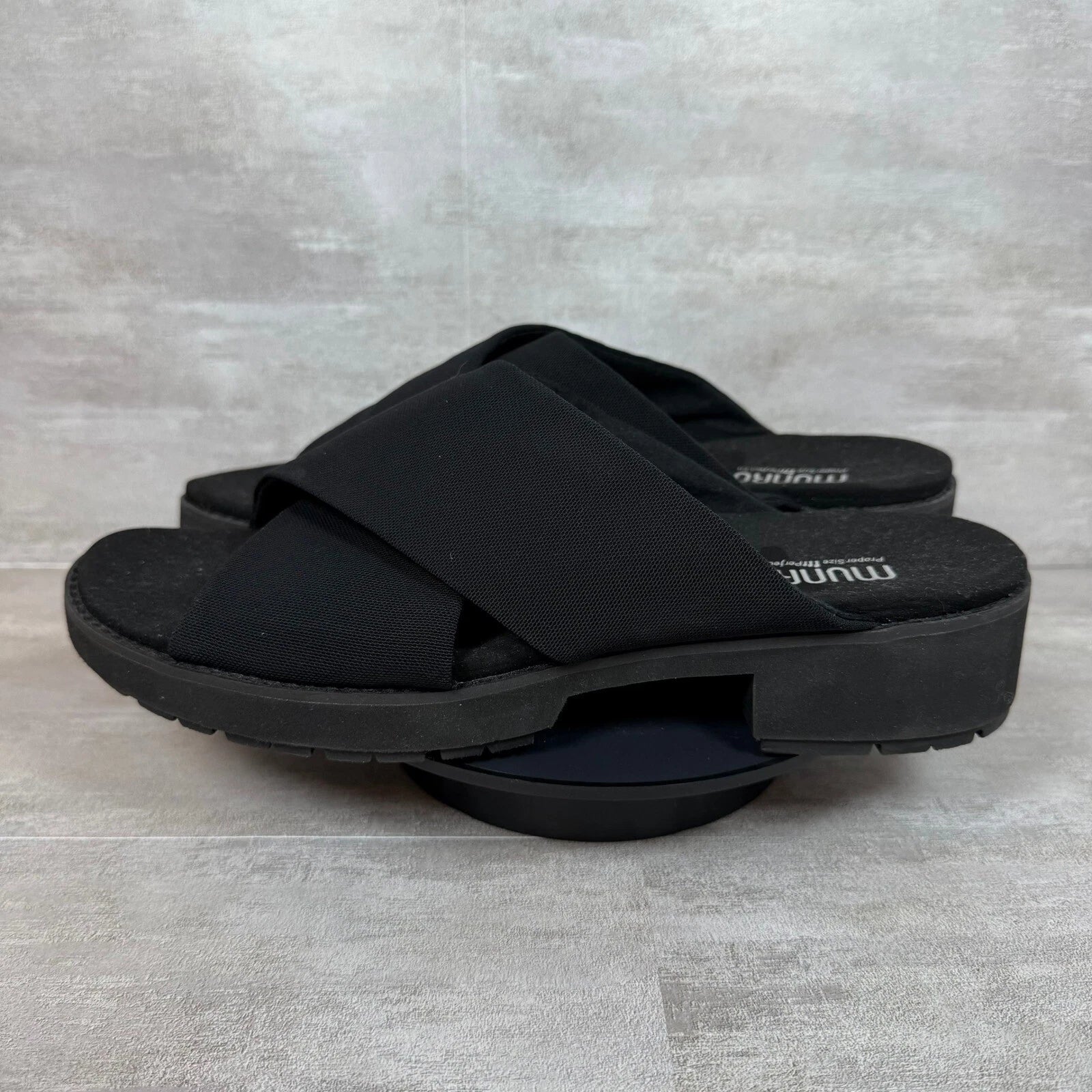 Munro Black Comfort Slide Sandals DEKKIE Criss Cross Cushioned Everyday Size 12
