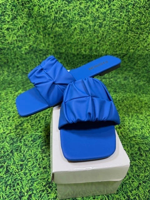 NEW-Women's Fashion slip on blue sandals 8.5