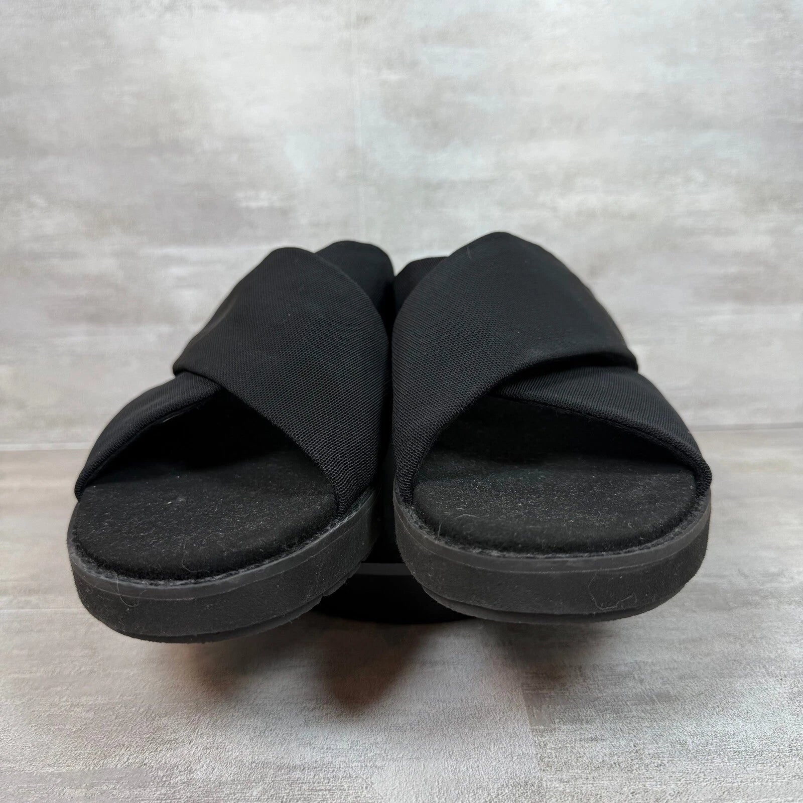 Munro Black Comfort Slide Sandals DEKKIE Criss Cross Cushioned Everyday Size 12