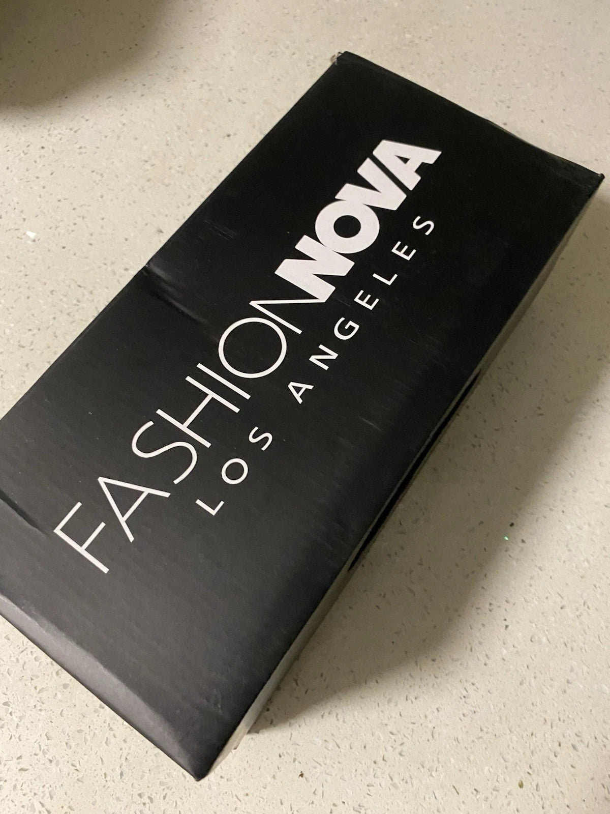 Fashion Nova ‘She’s Unforgettable’ Slides Women’s size 9