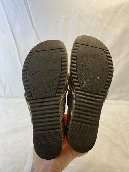 Italian shoemaker Slide Sandals Sparkly Metallic Silver Size 6 Wedge