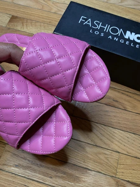 Fashion Nova Azalea Pink Pad Quilt Intrecciato Flat Sandal Slide Size 8.5