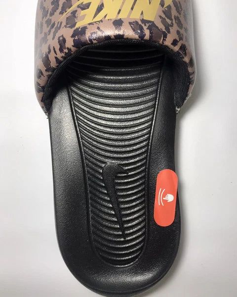 NIKE VICTORI ONE Women's Printed Slides Size 8 Brown/Multicolor Style #CN9676200