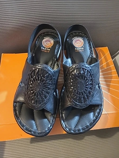 Earth Spirit Mohican Leather Black Sandals Slides Women's Size 8