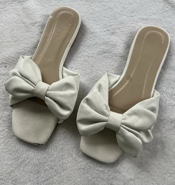 White Bow Fashion Slide Sandals Sz 9 (39)