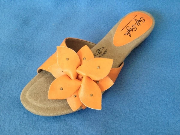 Soft Style Keira Orange Slide Sandal Flower 6M