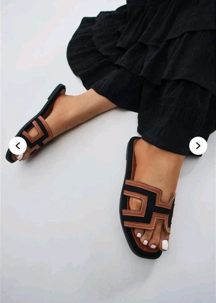 FASHION NOVA Womens Endless Fun Flat Sandals - Black Size 8 US NEW