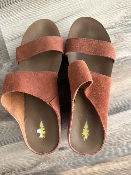 Volatile Wedge Style Sandal Size 7 Women’s