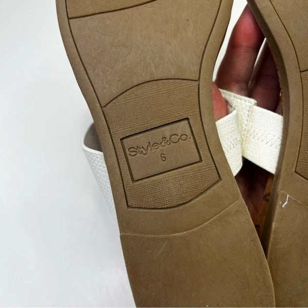 Style & Co Elliee Flat Cushioned sandals white NIB - 5.5